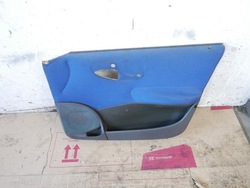 Оббивка боковина правий перед fiat punto ii 5d 99- фото №1