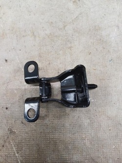 Петля кришки багажника citroen c4 9824927980 фото №1