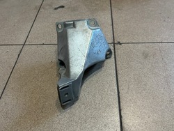 Лапи двигуна ліва audi a4 b5 2.8 a6 c5 2.7 bt 2.8 3.0 фото №1