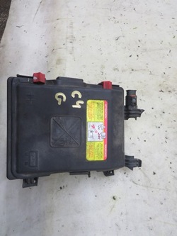 Корпус коробка запобіжників c4 picasso ii фото №1