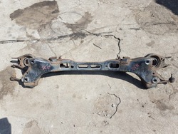 Hyundai ix35 sportage iii балка рычаги зад 2wd фото №1