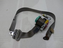 Mazda premacy pas безпеки праві перед фото №1