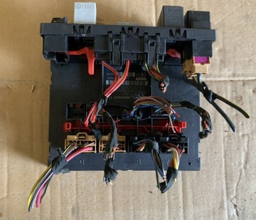 Moduł/sterownik bcm. vw touran i 1.9. 1k0937049f фото №1