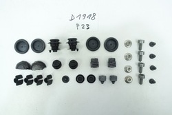 Набір гвинт кронштейни двері зад audi q5 80a фото №1