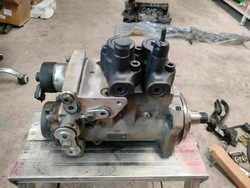 Насос вприскувальний mercedes mp4 0445020261 фото №1