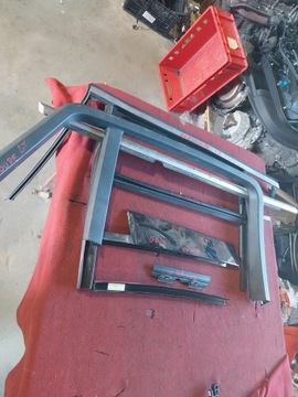 Mercedes w292 w166 купе рамка двері планка хром ліва задня ущільнювач скла комплект фото №1