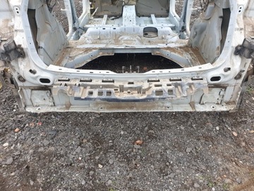 Renault megane iii hb pas задний 5d фото №1