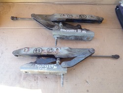 Петля капота праві лівий discovery iii комплект фото №1