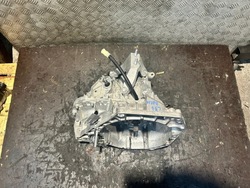 Dacia sandero коробка передач коробки передач 0,9 tce js3-092 фото №1