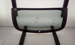 Скло задня зад темне opel corsa e 3-двері 2014-2019 з підігрівом оригінальна фото №1