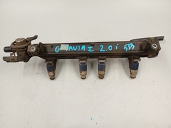 Планка впрыскивающий 1.6 8v new beetle octavia i 06a133317a фото №1