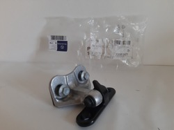 Mercedes a-klasa w176 петля дверь зад левый фото №1