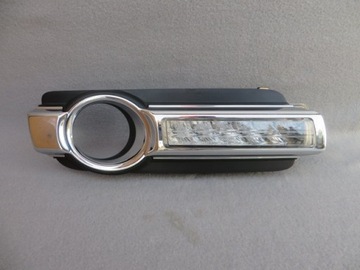 Mitsubishi pajero iv рамка права світло drl led фото №1