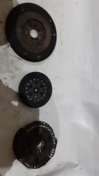 Peugeot 206 1.9 d зчеплення диск+ притиск+ колесо фото №1