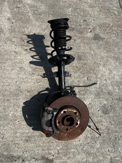 Ніжка поворотна опора амортизатор перед лівий ліва renault megane iv фото №1