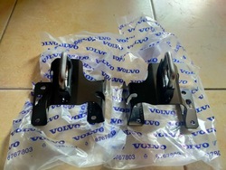 Volvo xc40 ii 18- зажим замка капота капот засов 32244456 32244455 фото №1