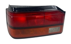 Mazda 323 bf лампа левая зад 043-6872 фото №1