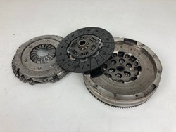 Insignia b 2.0 cdti зчеплення двомасовий маховик 55497916 фото №1