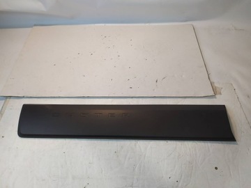 Планка двері лівий перед dacia duster 8201700230 фото №1