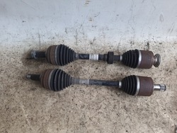 Honda civic x тип r 17- піввісь права фото №1