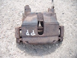 Grand cherokee wj 98- 3.1td супорт гальмівний фото №1