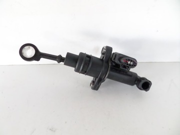 Помпа зчеплення циліндр зчеплення skoda rapid 12- 1.6tdi фото №1