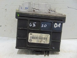 Компьютер двигателя vw golf iii 2.0 01m927733c фото №1