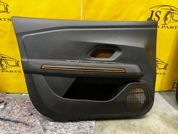 Боковина оббивка двері лівий перед dacia sandero iii stepway 2023r eu фото №1