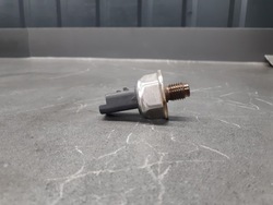 9670076780 датчик тиску peugeot citroen 1.6 фото №1