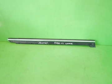 Планка накладка права зад audi a4 b5 fl 99-01 фото №1