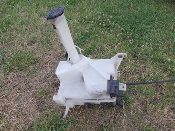 Lexus gs300 gs 300 mk2 mkii 98-05 бачок распылитель фото №1