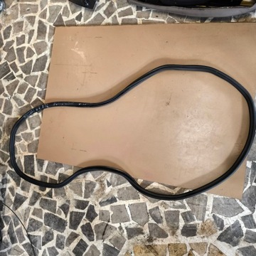 Vw passat b6 прокладка крышки багажника combi фото №1