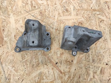 Chrysler 300c лапи двигателя кронштейн 04726022ab фото №1