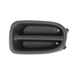 Заглушка бампер перед l nissan almera i ii 95-06 фото №1