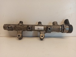 Планка впрыскивающий a6 c7 3.0 059130090cs 057130764am фото №1