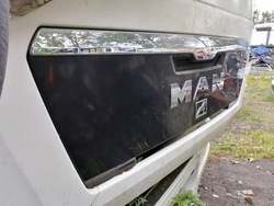 Решётка капота решётка радиатора man tgx 18.440 e5 фото №1