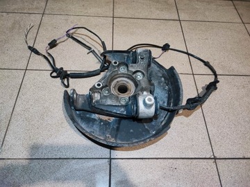 Ступиця поворотна опора лівий зад vw w8 audi a6 c5 s6 4.2 v8 фото №1