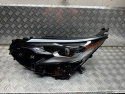 Toyota sienna 2021 лампа фара права ліва платиновий нова a фото №1