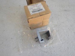 Mitsubishi asx кріплення кронштейн склоомивача фото №1