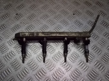 Планка впрыскивающий toyota yaris ii 0280158213 фото №1