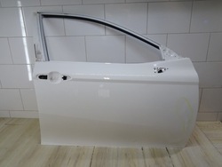 Двері праві передні правий перед toyota camry viii 8 18- llu фото №1