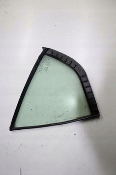 Toyota prius i 01 sedan скло зад лівий фото №1