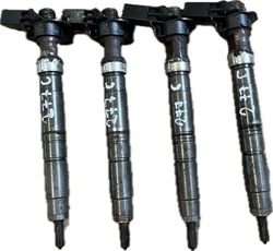 Инжектор 03l130277c vw transporter t5 audi skoda seat 2.0 tdi фото №1