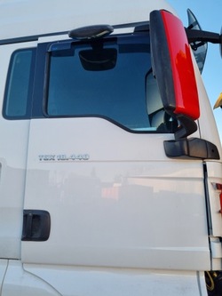 Двері комплектні праві man tgx євро 6 фото №1