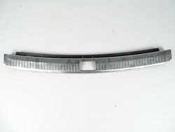 Mercedes c w203 захист накладка порога багажника фото №1