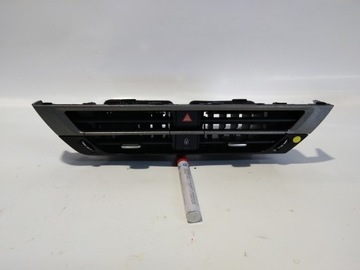 Citroen c4 iii решітка панель повітропровід 98337722va фото №1