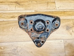 Кріплення верхній амортизатора audi a6 c5 a4 b5 8d0407383e фото №1