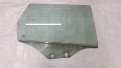 Скло двері праві зад audi a3 8p версія 5 двері фото №1