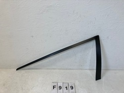 Volvo v70 xc70 планка отделочная стёкла правая фото №1