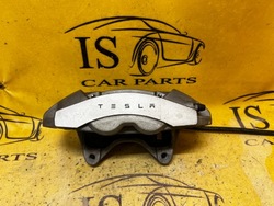 Суппорт тормозной перед правые tesla модель 3 дорестайлинг 2wd фото №1